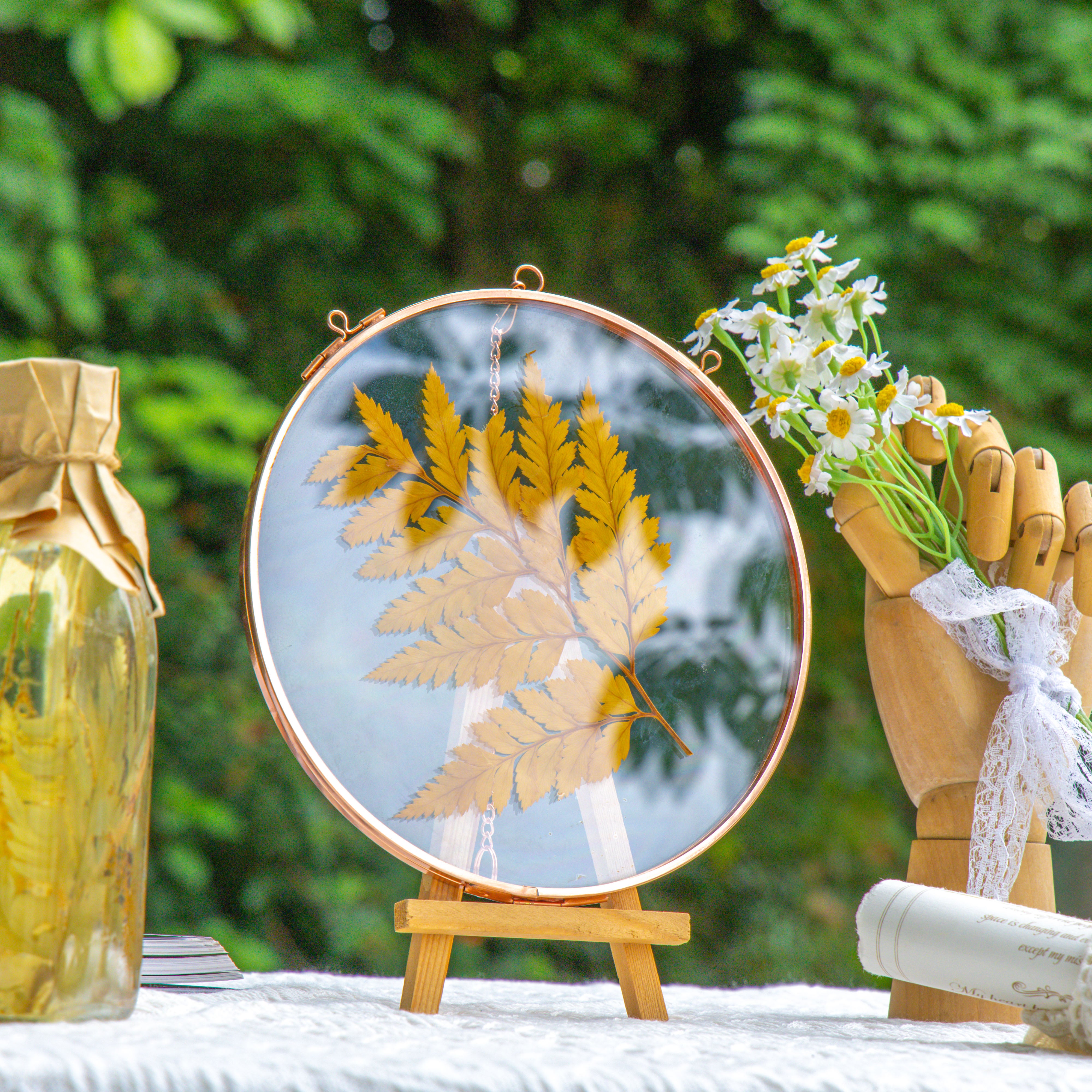 Handmade 7'' Rose Gold Wall Hanging Photo Frame, Pressed Flower Frame, Glass Photo Frame, Wall Decor Housewarming Gift - NCYPgarden