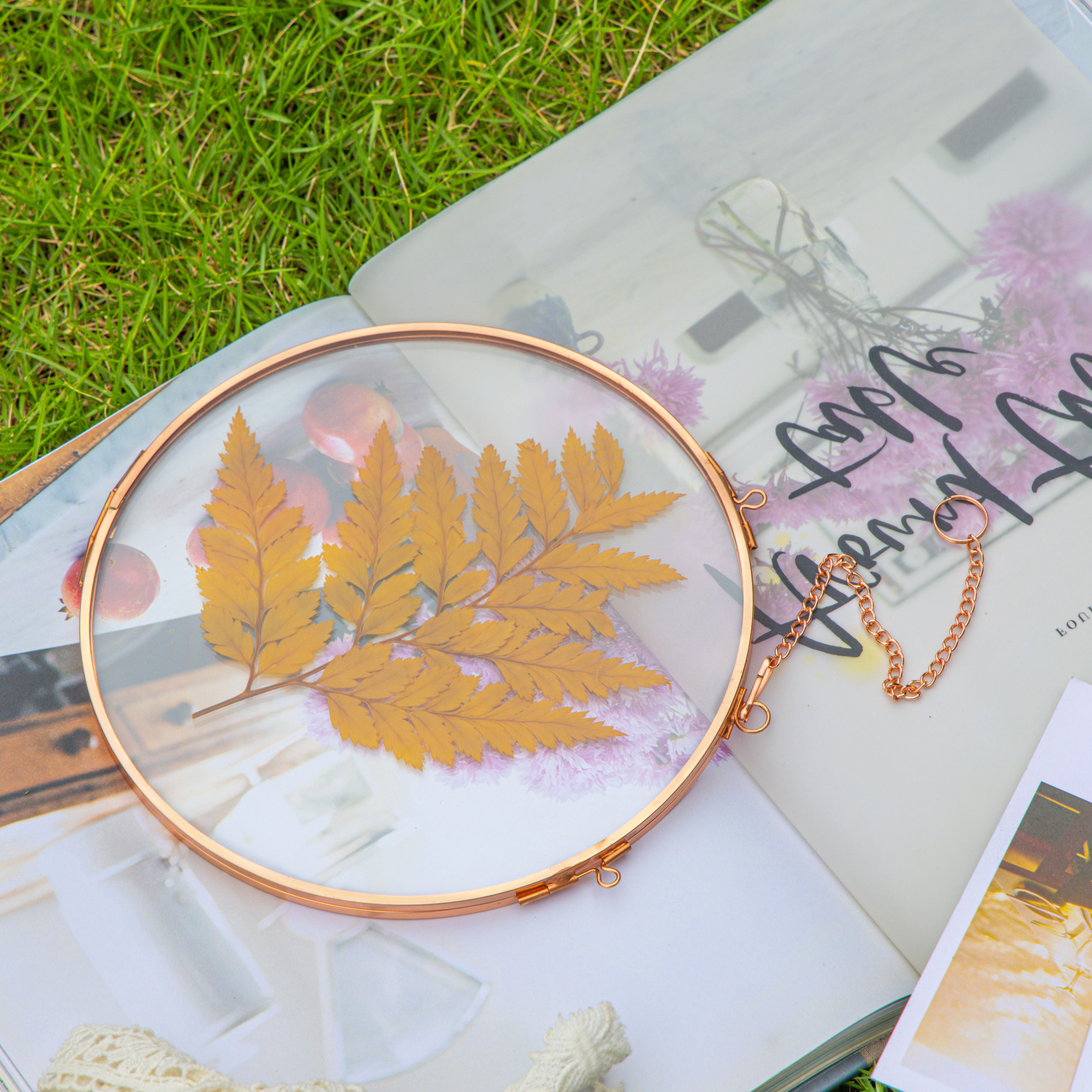 Handmade 7'' Rose Gold Wall Hanging Photo Frame, Pressed Flower Frame, Glass Photo Frame, Wall Decor Housewarming Gift - NCYPgarden