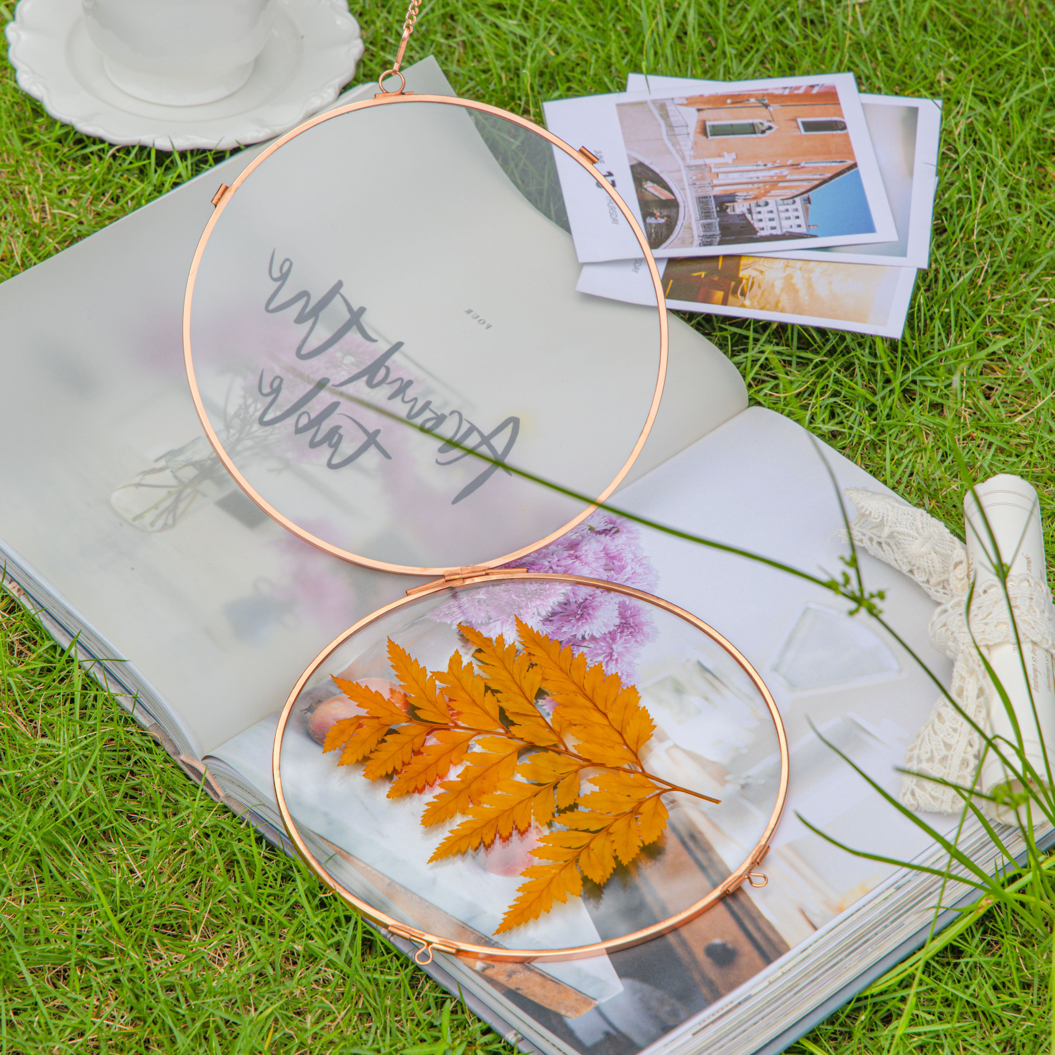 Handmade 7'' Rose Gold Wall Hanging Photo Frame, Pressed Flower Frame, Glass Photo Frame, Wall Decor Housewarming Gift - NCYPgarden