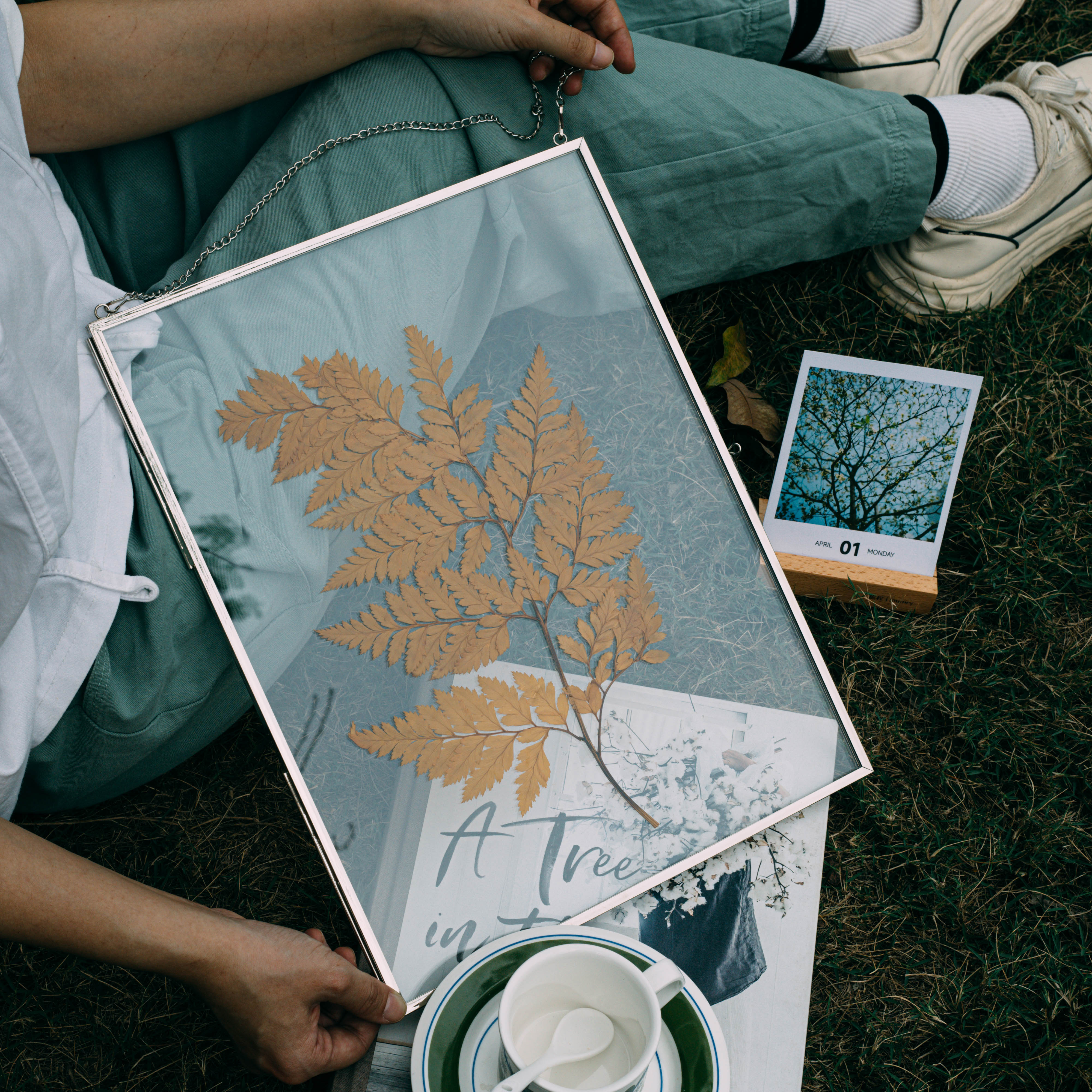 Handmade Silver 11x14" Hanging Double Glass  Pressed Flower Floating Frame - NCYPgarden