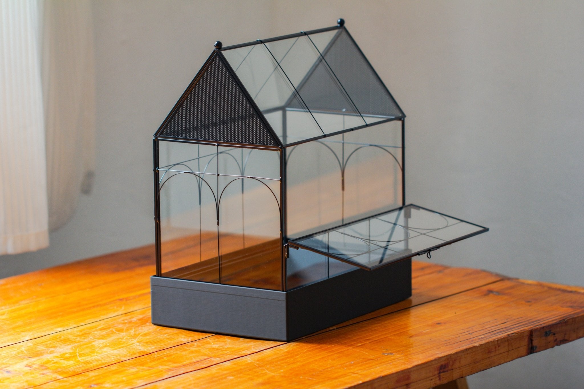 Large Vintage House Shape Insect Terrarium with Vent for Tarantulas, Mantis, Stick Insects - 13" - NCYPgarden