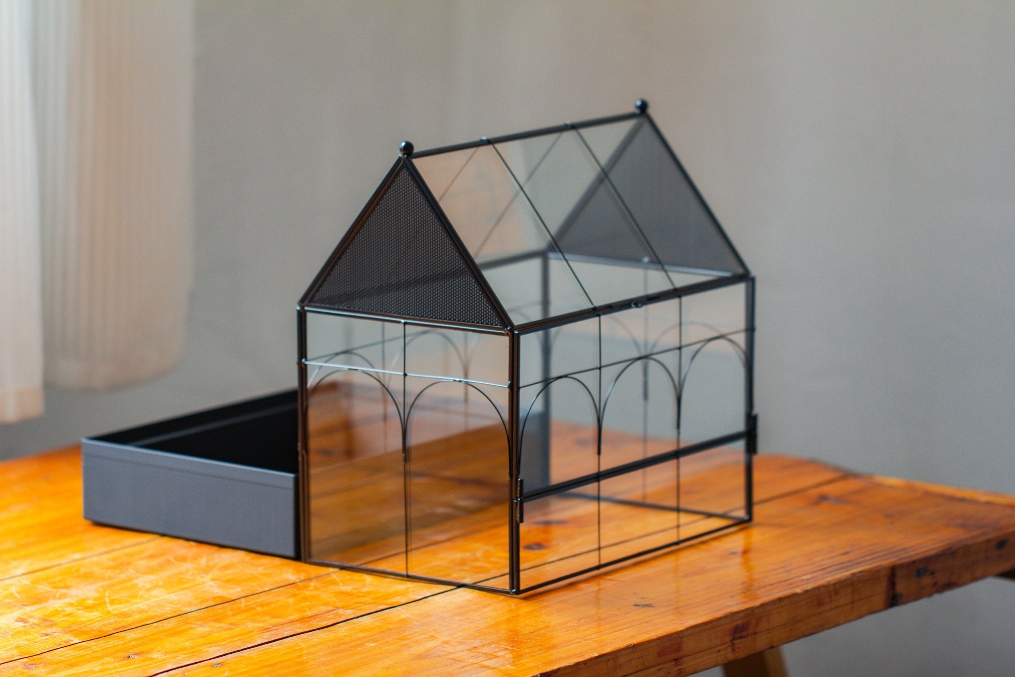 Large Vintage House Shape Insect Terrarium with Vent for Tarantulas, Mantis, Stick Insects - 13" - NCYPgarden