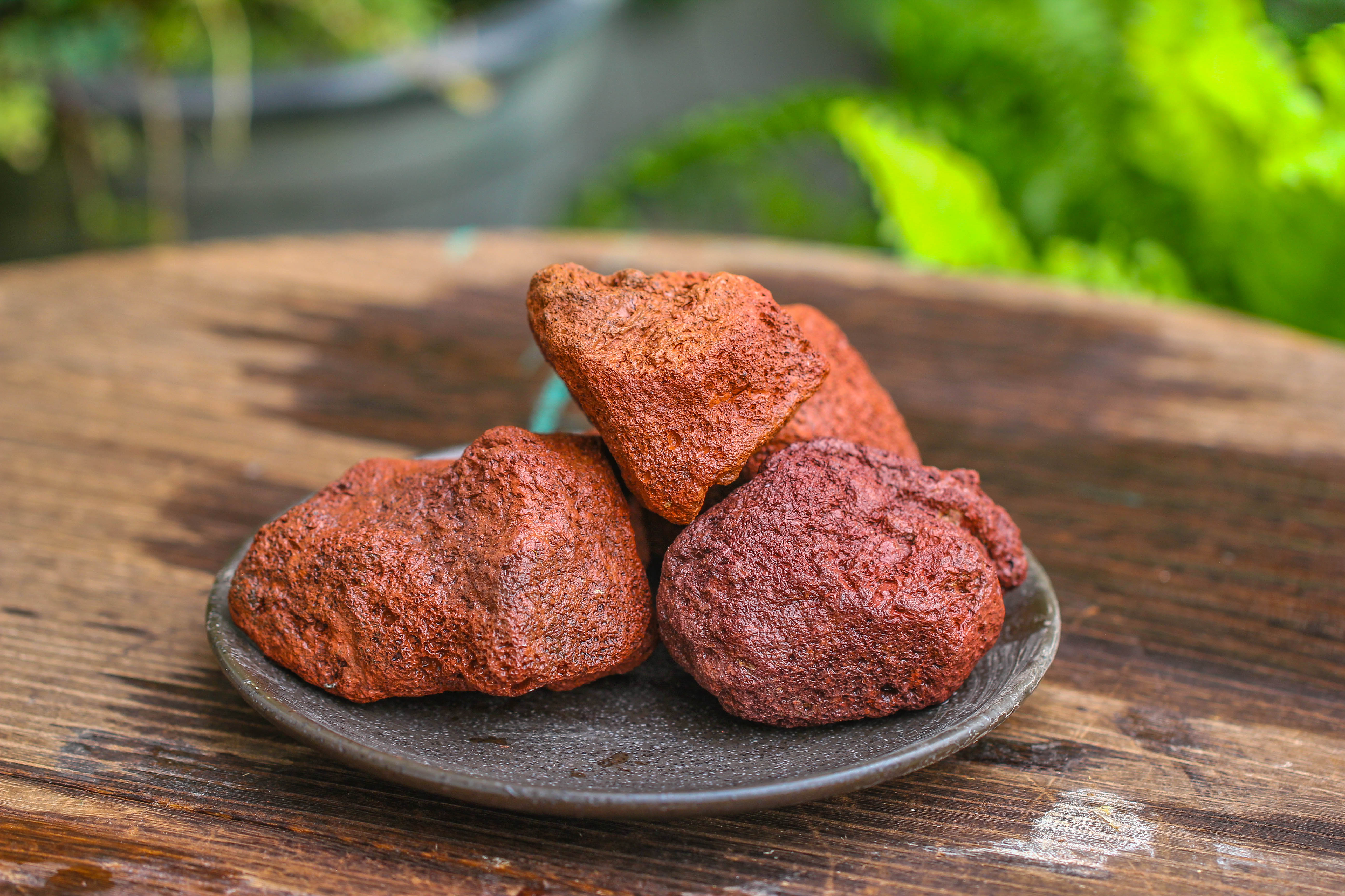 5-8cm Red Horticultural Lava Rock Volcanic Rock for Terrarium, Bonsai Landscape, 500g - NCYPgarden