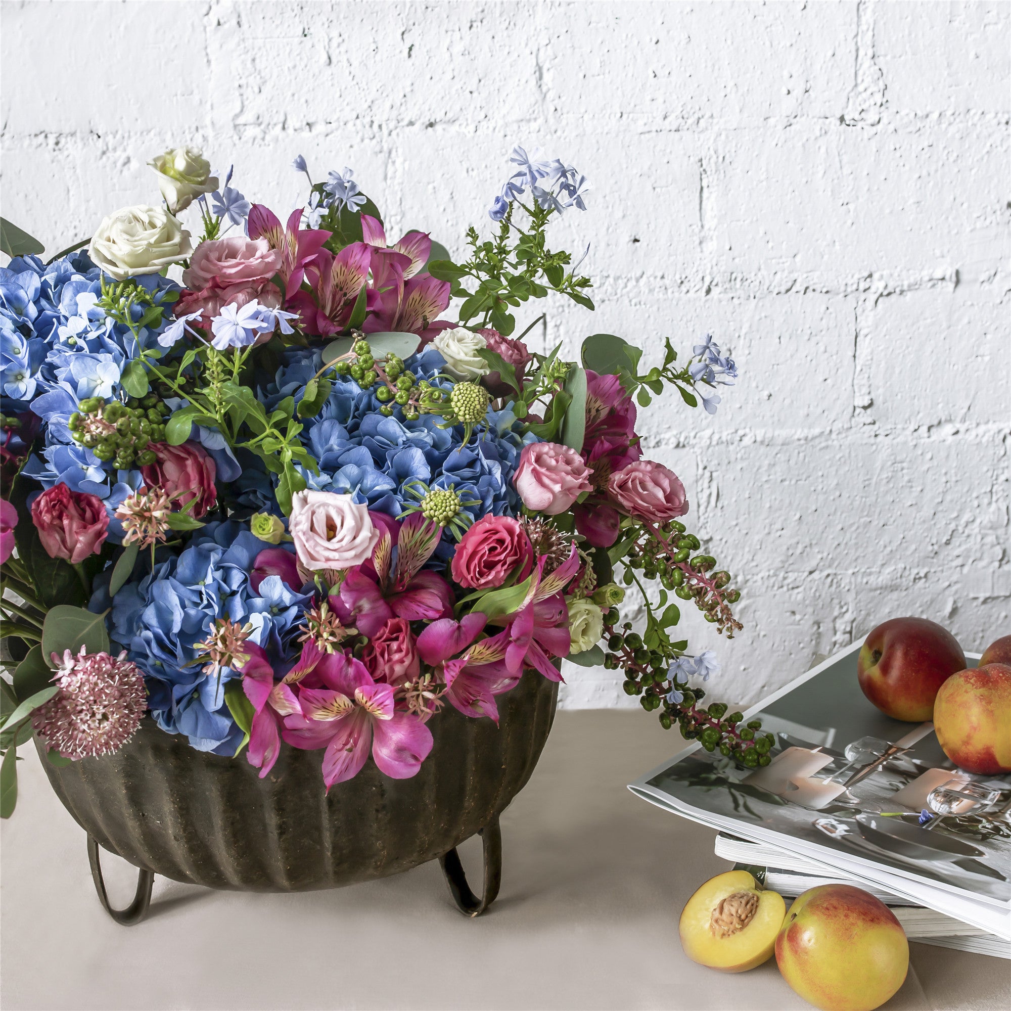 Metal Vintage Wide 3 Lengs Rustic French Urn Planter Pot for Floral Arrangement Centerpiece - NCYPgarden
